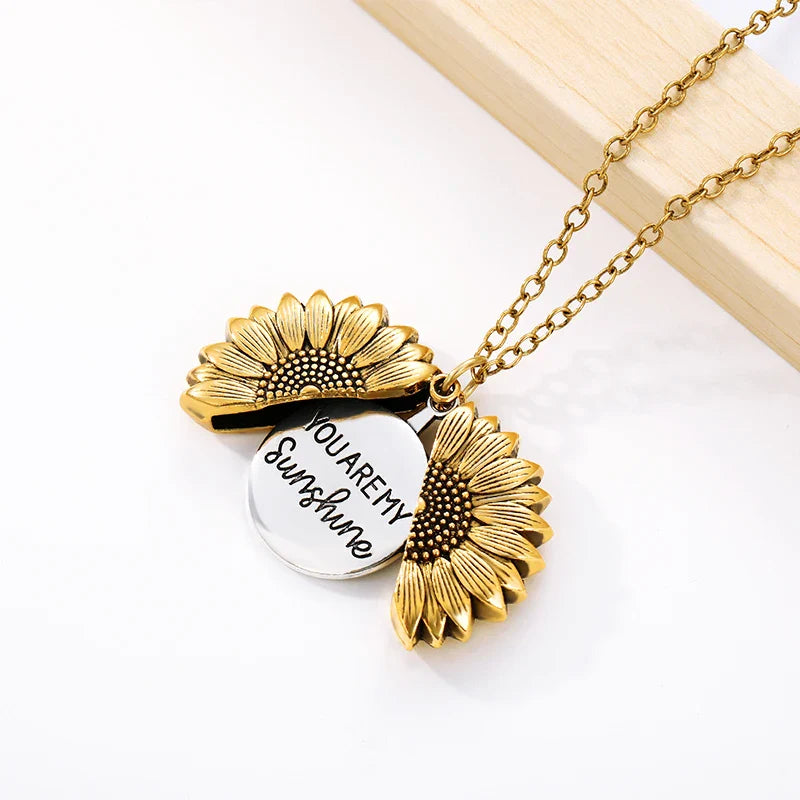 🎁 You Are My Sunshine Necklaces (100% off)